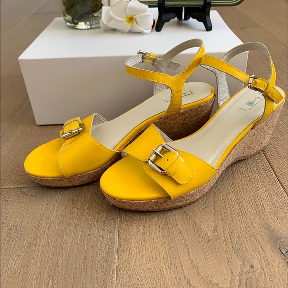 boden yellow sandals